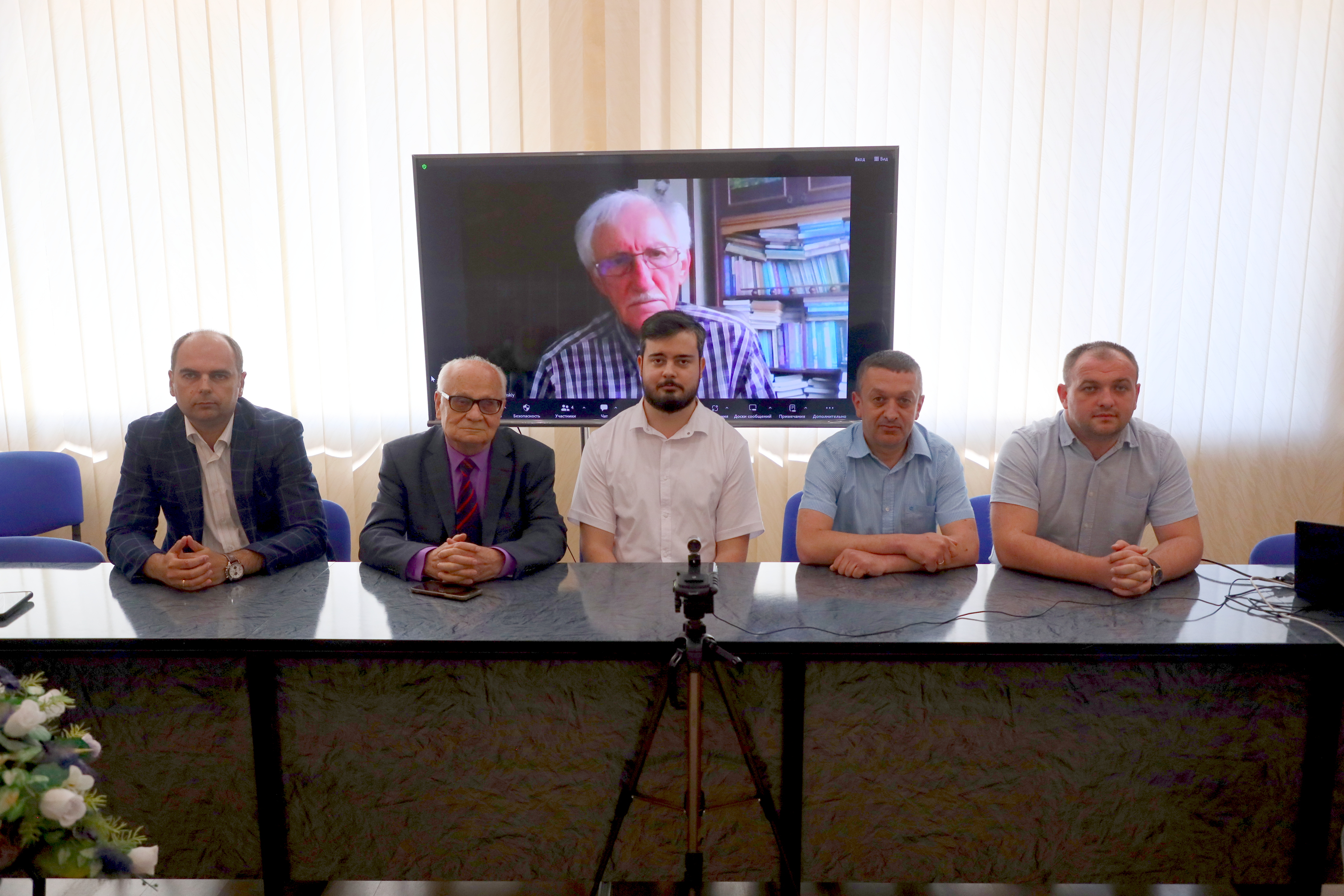 Разова спеціалізована вчена рада ДФ 58.053.043